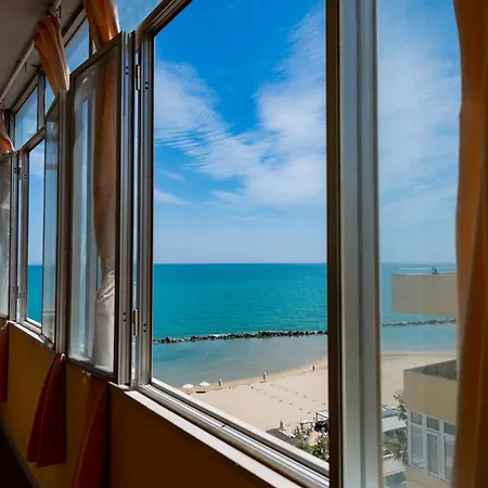 شقة Guesthost - Sea View Europa